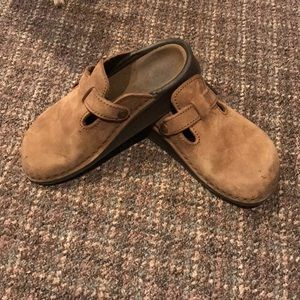 Slip on Birkenstock’s